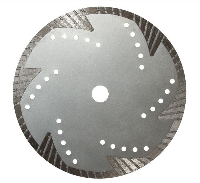 Protection teeth diamond saw blade